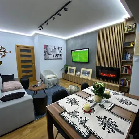 Alpaka Apartments Zakopane , Spa, Jacuzzi, Sauna I Masaze, Kominek , Alpakarium, Duzy Taras, Wifi I Parking Apartman